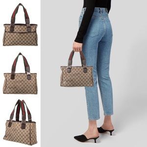 Gucci Shoulder Bag
Item # GUC330574